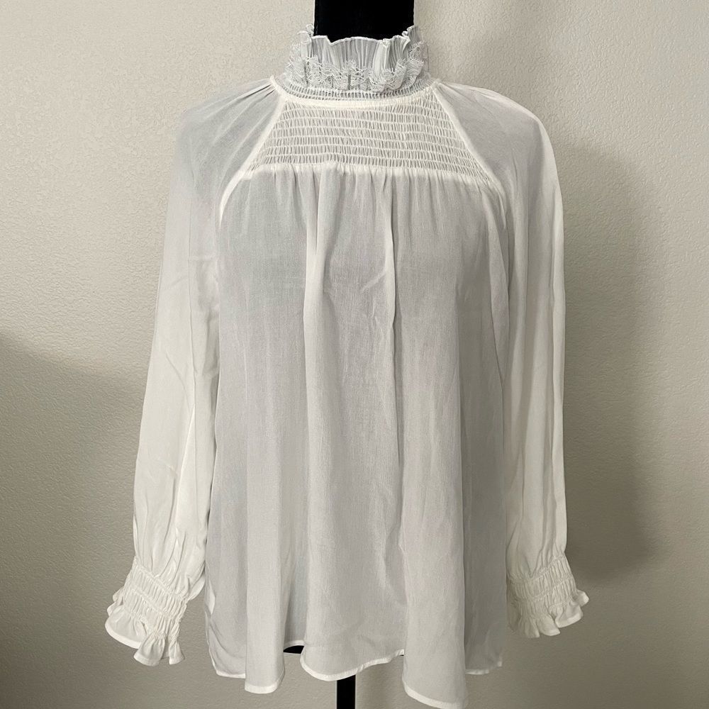 15) NWT Zara Romantic Lace Blouse